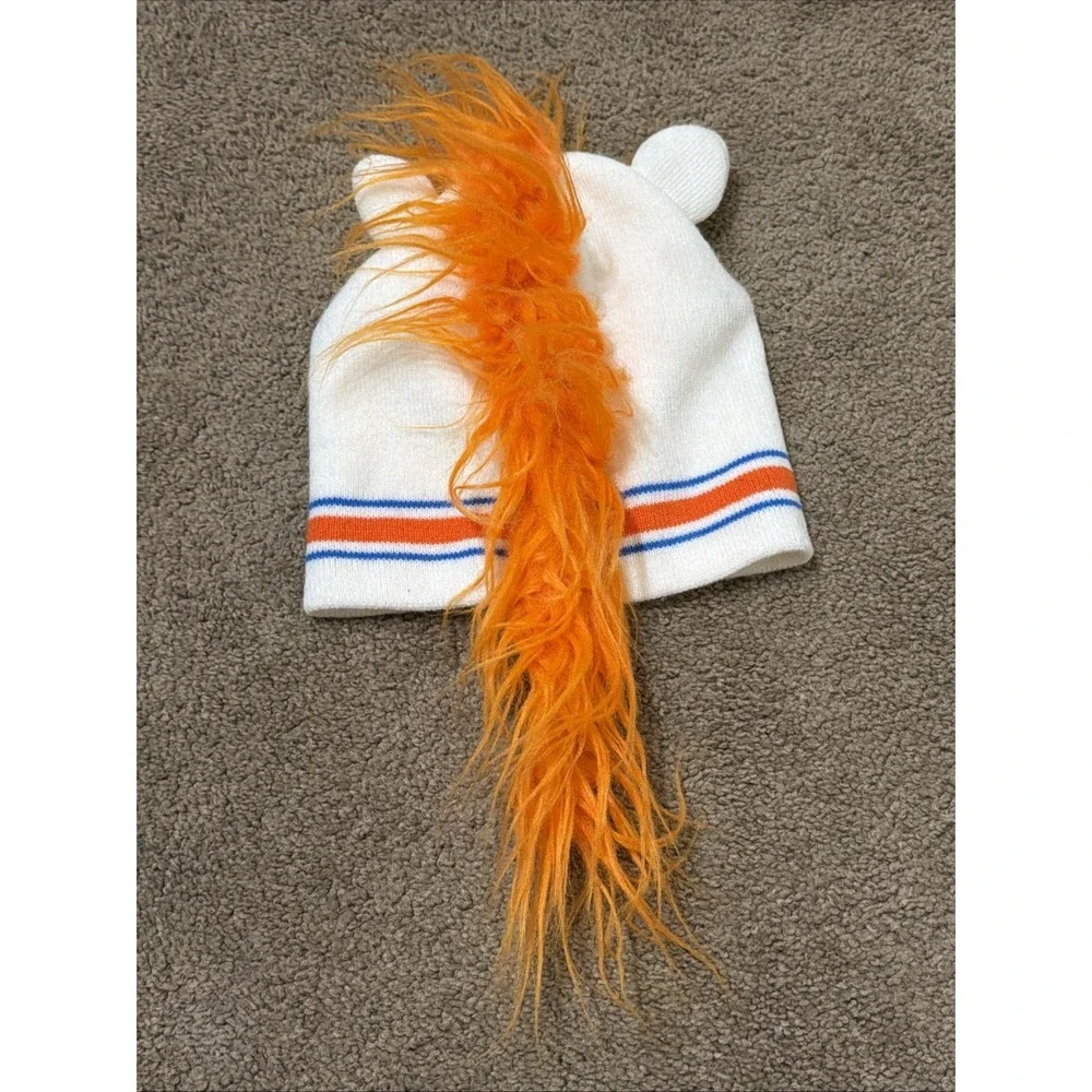 NFL Licensed Denver Broncos Miles Beanie White w/Throwback D Logo Football Fan